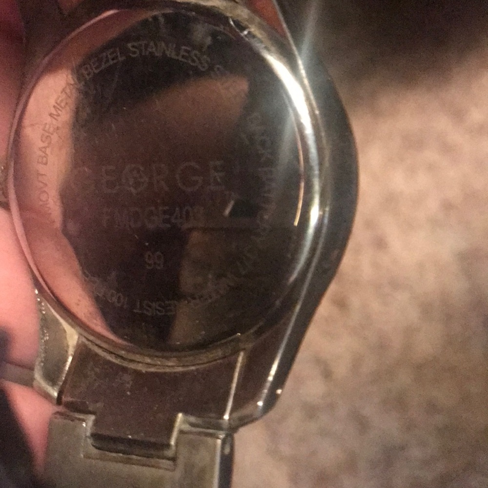 George watch - Picture 4 of 4